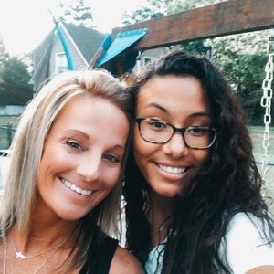 Meet your Posher, Carrie